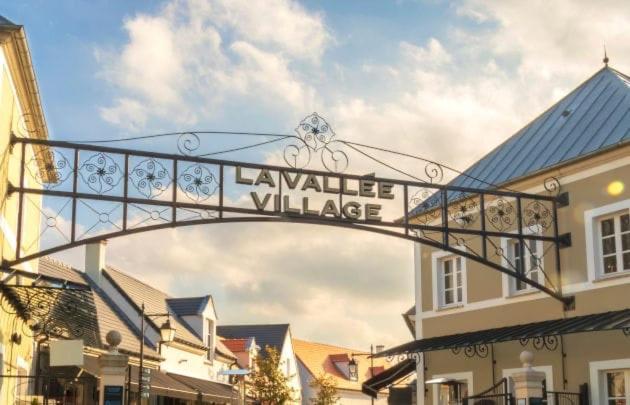 Suite Villanova Near Disneyland Paris شيسي المظهر الخارجي الصورة